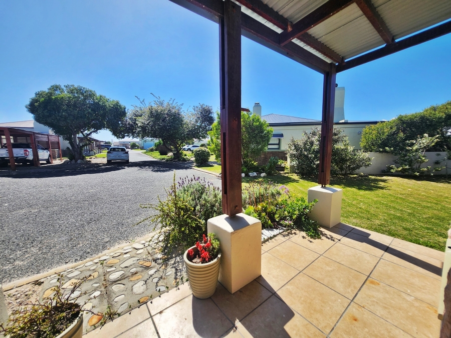 3 Bedroom Property for Sale in Struisbaai Western Cape